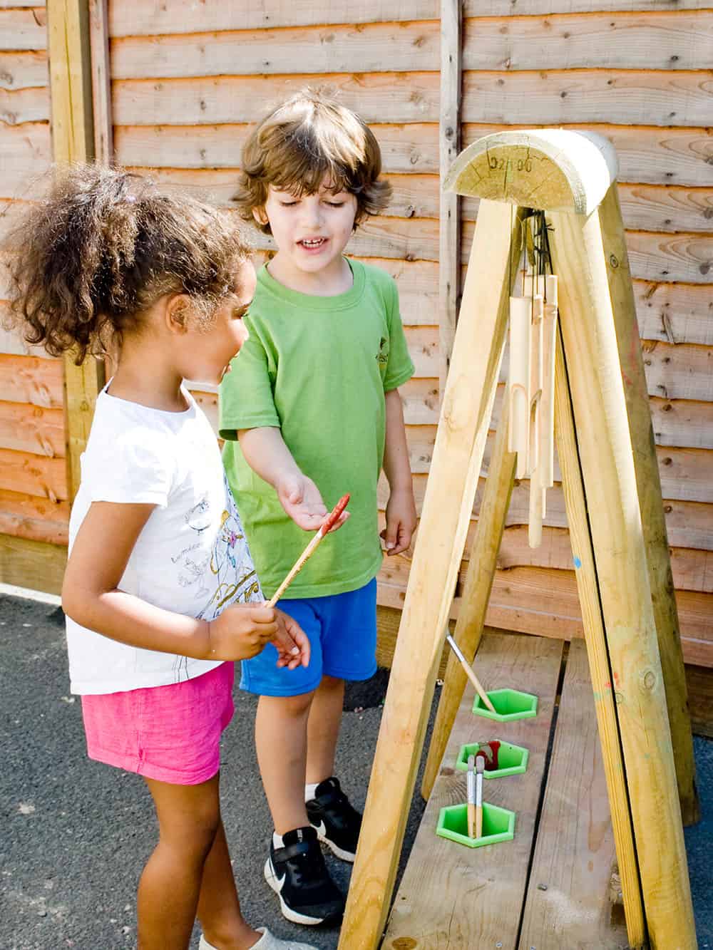 Discovery create & paint Easel